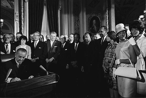 Lyndon Johnson signs Voting Rights Act of 1965